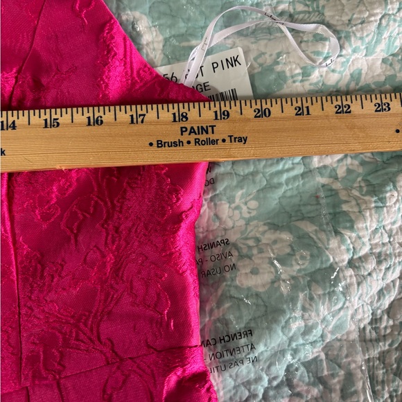 Lulu’s New with Tags, hot pink jacquard midi dress, one shoulder, size XL - Picture 9 of 9